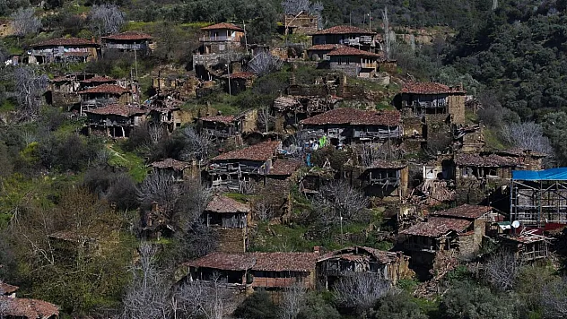 Lübbey'de Efsane Bitti, Turizm Başladı Hayalet Köy Kültürün Merkezi Oluyor!