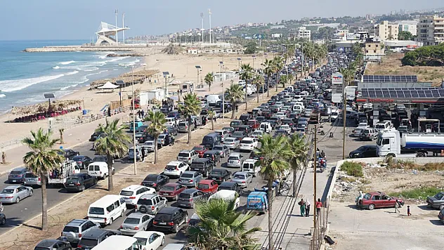 Lübnan'da Tarihi Göç Dalgası: Sadece 24 Saatte 100 Bin Kişi Yollara Düştü!