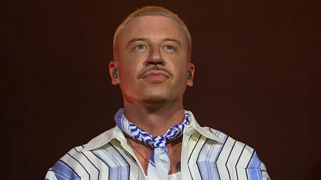 Macklemore'un Sahne Mesajları Olay Oldu! Turneden Çıkarıldı