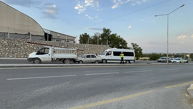 Malatya Anayurt Bulvarı'nda Zincirleme Kaza Sonrası Trafik Yeniden Normale Döndü!