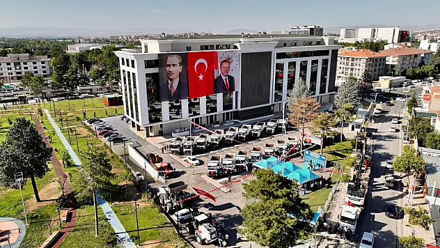 Malatya'da 220 Milyon Liralık Yatırım! 31 Yeni İş Makinesi Hizmete Alındı