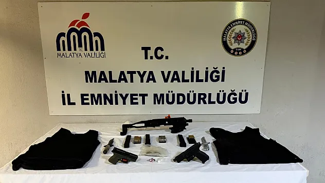 Malatya'da Aranan Şahıslara Operasyon! Ruhsatsız Silah ve Uyuşturucu Ele Geçirildi
