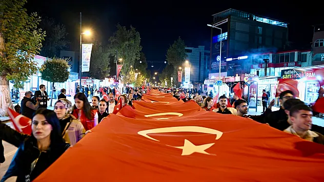 Malatya'da Cumhuriyet Yürüyüşü!