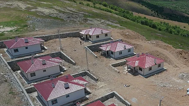 Malatya'da Deprem Konutları Gecikti, Köylüler Endişeli!