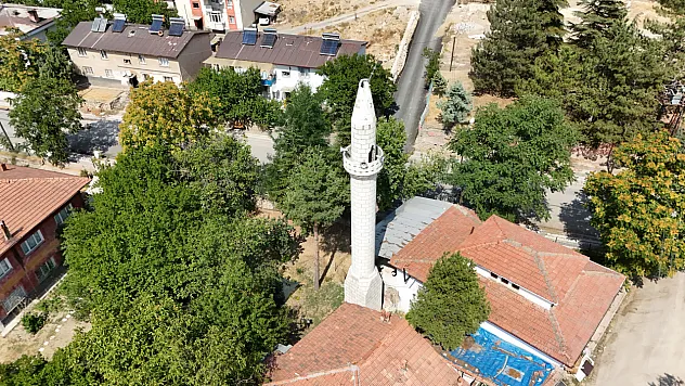 Malatya'da Deprem Sonrası Oluşan Risk Gündemde! Hasarlı Minare Alemi İçin Müdahale Bekleniyor