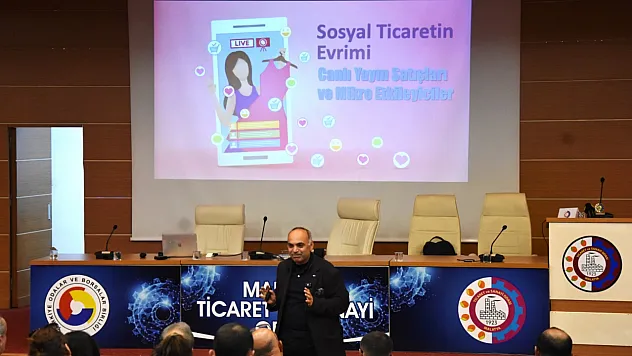 Malatya'da Dijitalleşme ve Yapay Zeka Odaklı Konferans Düzenlendi