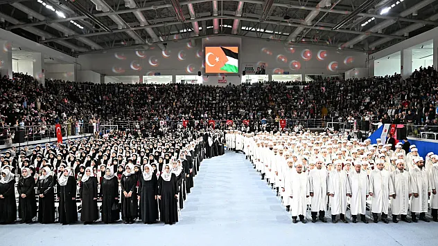 Malatya'da Duygulandıran Hafızlık Töreni!