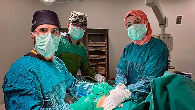 Malatya'da İlçe Hastanesinde İlk Kez Uygulandı! İki Zorlu Cerrahi Müdahale Başarıyla Yapıldı