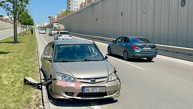 Malatya'da Kamyon ile Otomobil Çarpıştı!