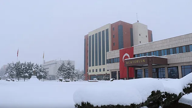 Malatya'da Kar Yağışı Üniversitelerde Eğitimi Etkiledi
