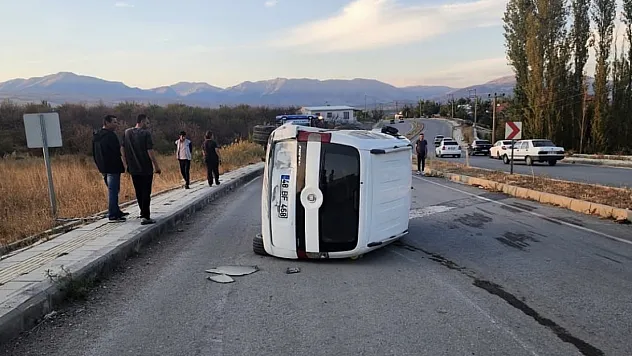 Malatya'da Karşı Şerit Faciası: 3 Yaralı
