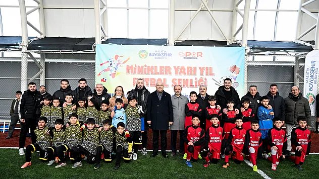 Malatya'da Miniklere Spor Yatırımı! 280 Çocuk Sahaya Çıktı