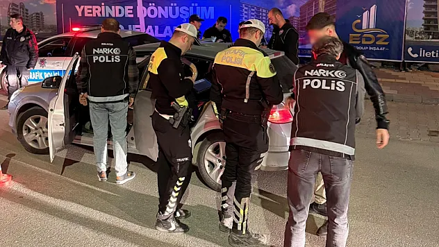 Malatya'da Narkoalan-2 Operasyonu! Park ve Bahçelerde Denetim