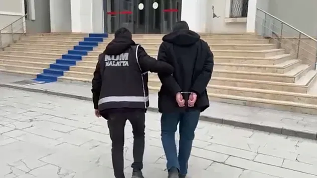 Malatya'da Operasyon: 7 Yıl Hapisle Aranan FETÖ Hükümlüsü Yakalandı!