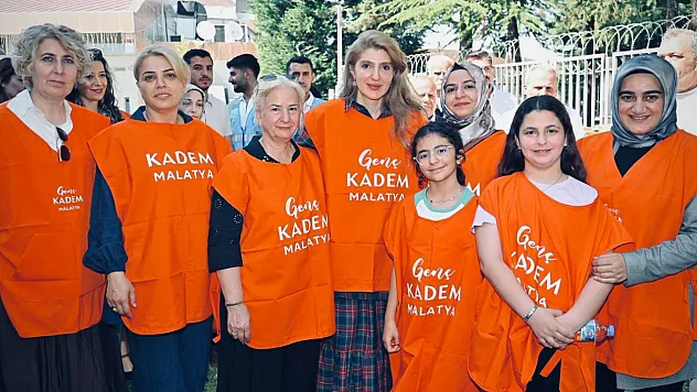 Malatya'da Örnek Organizasyon! Geri Dönüşüm İçin Fırçalar Aynı Hedefte Buluştu