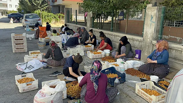 Malatya'da Patik Mesaisi Yeniden Başladı! Çalışan Kadınlardan Ortak Çözüm Çağrısı