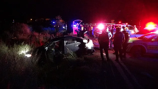 Malatya'da polisin 'dur' ihtarına uymadı kaza yaptı: 4 yaralı