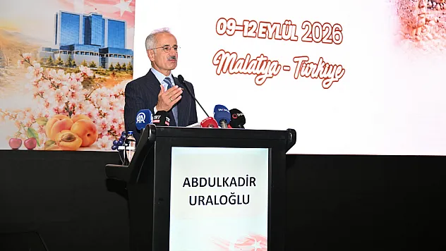 Malatya'da Sağlık Zirvesi! Dünyanın Önemli Cerrahları Bir Araya Geldi