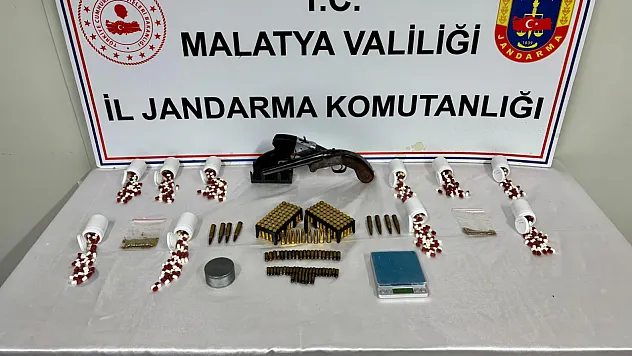 Malatya'da Sokak Satıcılarına Büyük Darbe! 2 Kişi Gözaltına Alındı