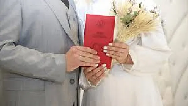 Malatya'da Tarihi Nikah Günü! 95 Çift Aynı Tarihte Evlendi