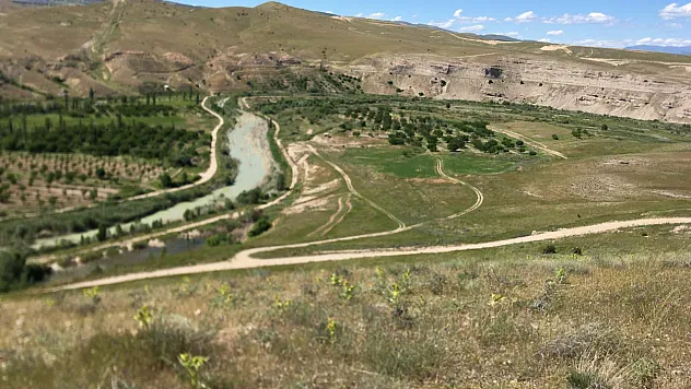 Malatya'da Tohma Çayı Üzerine Köprü Talebi!