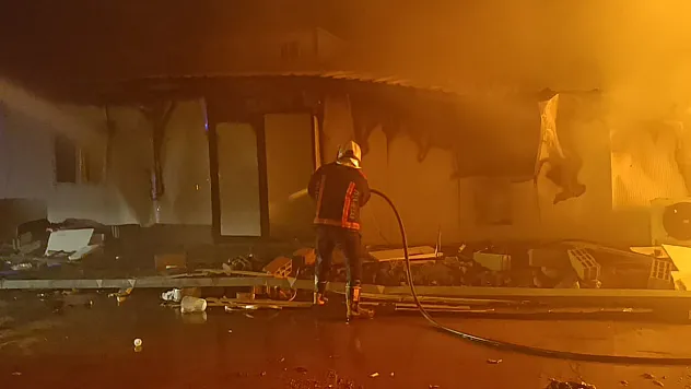 Malatya'da TOKİ Şantiyesinde Yangın