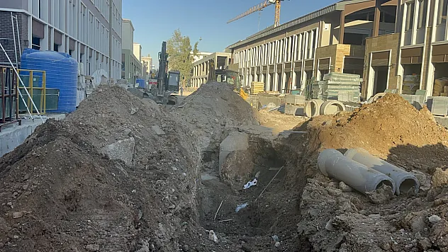 Malatya'da Toprak Altında Kalan İşçi Kurtarılamadı