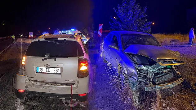 Malatya'da Üç Araç Birbirine Girdi! Zincirleme Kazada 7 Kişi Yaralandı