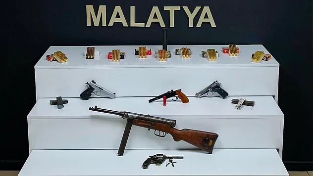 Malatya'da 8 Adrese Eş Zamanlı Operasyon: Silah Ve Mühimmat Ele Geçirildi
