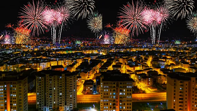 Malatya'da Yıkıntılar Arasında Bir Dilek: Sadece Normalleşmek İstiyoruz