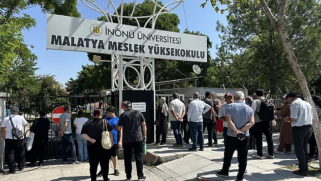 Malatya'da YKS'nin ikinci oturumu başladı