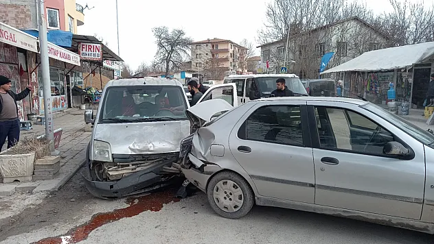 Malatya Dilek'te Kaza! Sürücü Yaralandı