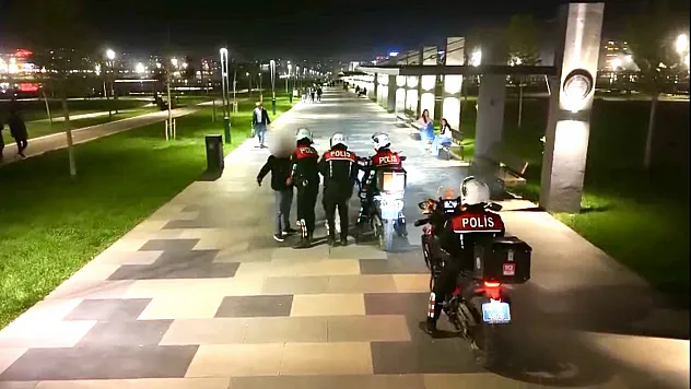 Malatya Güngör Caddesi ve Kent Park'ta Huzur Denetimi