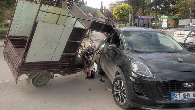 Malatya İnönü Caddesi'nde Riskli Dönüş