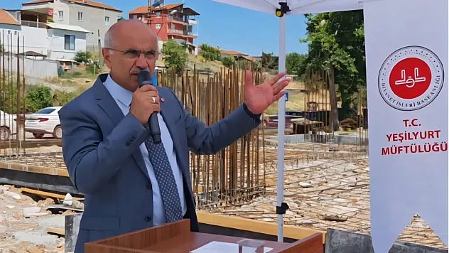Sami Er Temel Atma Töreninde Eksikliği Fark Etti! Beton Dökümüne İzin Vermedi
