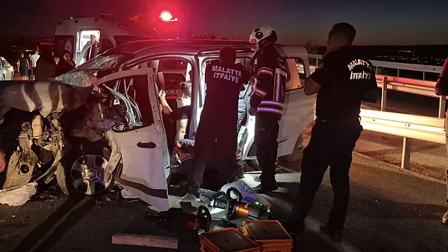 Malatya Kuzey Çevre Yolu'nda Kaza! Bakım Çalışmasının Yapıldığı Noktada 6 Kişi Yaralandı