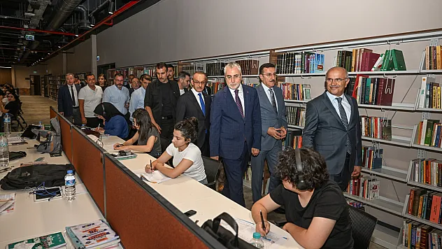 Malatya'nın Geleceği Masaya Yatırıldı! Bakan Işıkhan'a Dev Projeler Tek Tek Anlatıldı