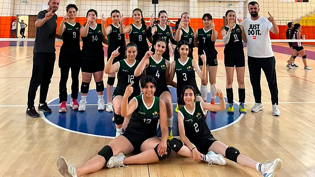 Malatya'nın Genç Sultanları Namağlup Zirvede! Hedef Finaller