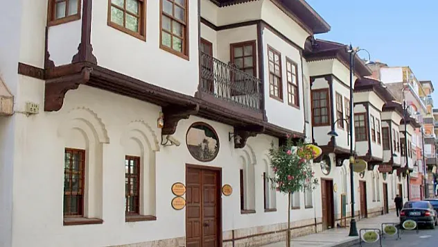 Malatya'nın Tarihi Ruhu Beşkonaklar! 120 Yıllık Yaşam ve Mimari Miras