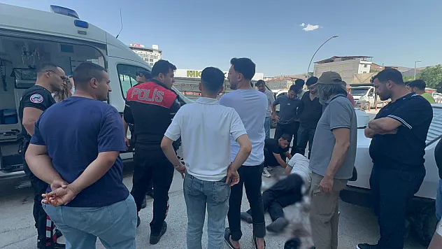 Malatya Terminal Caddesi'nde Bıçaklı Kavga Yaşandı!