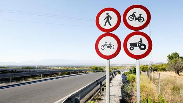 Malatya-Yeşilyurt Yolunda Trafik Düzenlemesi