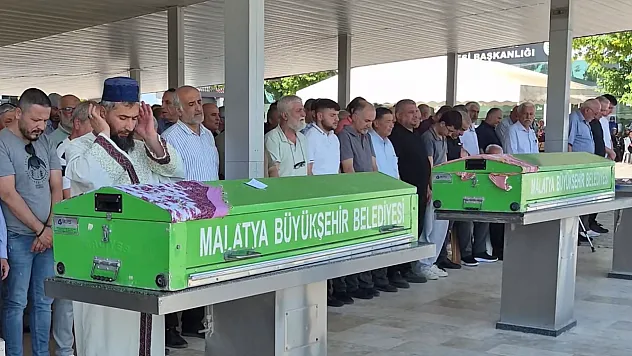 Malatya'yı Yasa Boğan Olayda Anne ve Kız Son Yolculuğuna Uğurlandı