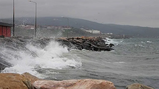 Marmara ve Kuzey Ege'de Fırtına Alarmı: Meteoroloji Uyardı, Rüzgar Şiddetini Artıracak