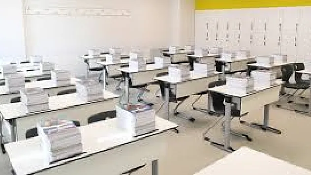 MEB'den Özel Okullara Sıkı Talimat: Ücretsiz Ders Kitabı Kullanımı Zorunlu Olacak