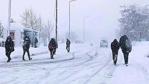 Meteoroloji Genel Müdürlüğünden 9 Şehir İçin Kar Ve Buzlanma Alarmı!