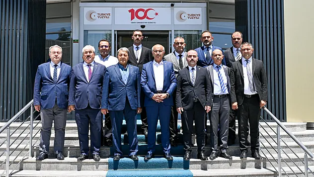 MHP Heyeti Malatya Büyükşehir Belediyesinde Bir Araya Geldi!
