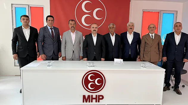 MHP Malatya'da Büyük Operasyon! 7 İlçe Başkanı Birden Değişti!