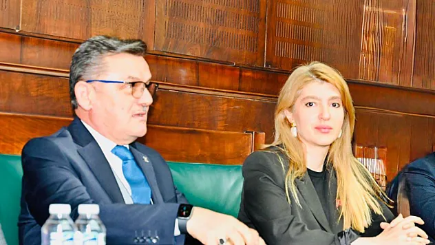 Milletvekili Ölmeztoprak Hem Şantiyeyi Hem Sahayı İşaret Etti!