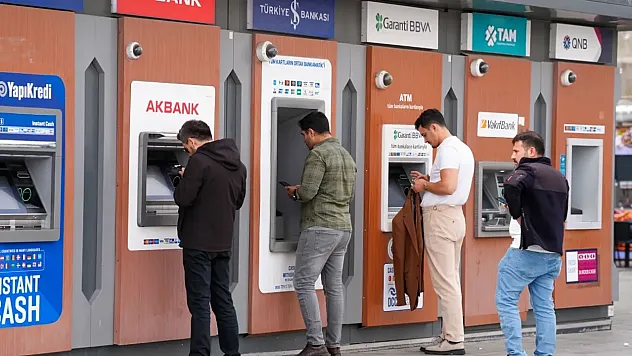 Milyonlarca Vatandaşı İlgilendiren Kredi Kartı Limit Düzenlemesi Yürürlüğe Giriyor