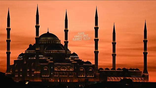 Miraç Kandili 2026 Ne Zaman?